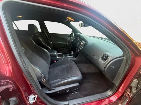 Used 2018 Dodge Charger R/T Scat Pack RWD image 19