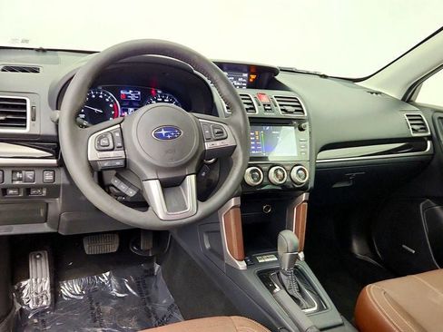Used 2018 Subaru Forester 2.5i Touring AWD/4WD image 13