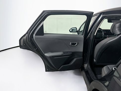 Used 2025 Kia K4 FWD image 25