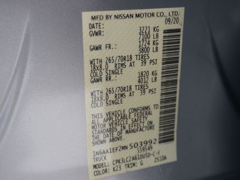 Used 2021 Nissan Titan SV w/ SV Convenience Package image 32