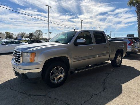Used 2010 GMC Sierra 1500 SLT w/ All-Terrain Package image 10