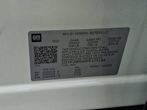 Used 2023 Cadillac XT4 Luxury w/ Cold Weather Package AWD/4WD image 27