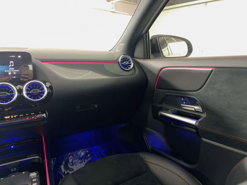 Certified 2022 Mercedes-Benz GLA 250 image 29