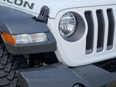 Used 2022 Jeep Wrangler Rubicon AWD/4WD image 11