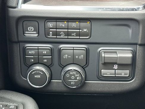 New 2026 Chevrolet Tahoe Premier AWD/4WD image 34