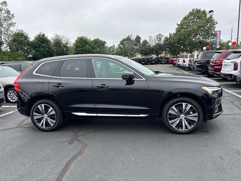 Used 2022 Volvo XC60 B6 Inscription w/ Advanced Package AWD/4WD image 2