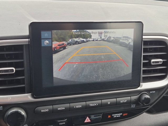 Used 2025 Hyundai Venue SEL FWD image 17