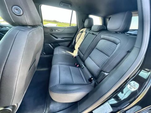 Used 2025 Chevrolet Equinox LT image 24