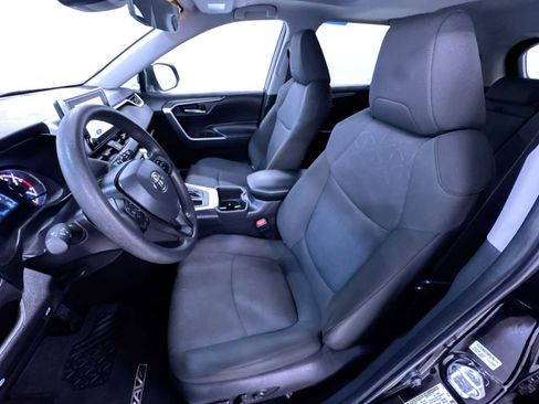 Used 2024 Toyota RAV4 XLE w/ Convenience Package FWD image 14