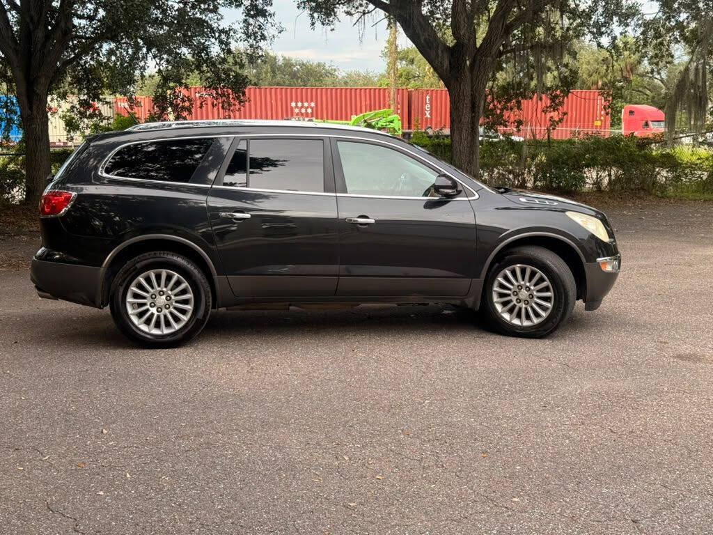 Used 2011 Buick Enclave CX FWD image 4