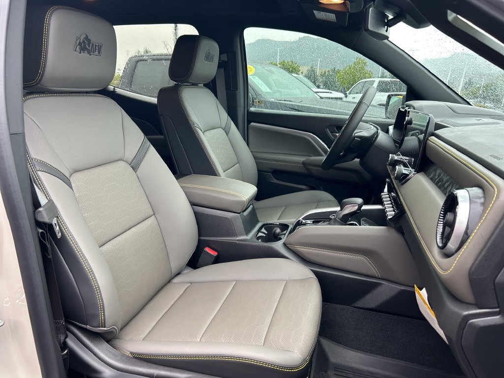 New 2026 Chevrolet Colorado ZR2 w/ ZR2 Bison Edition AWD/4WD image 18