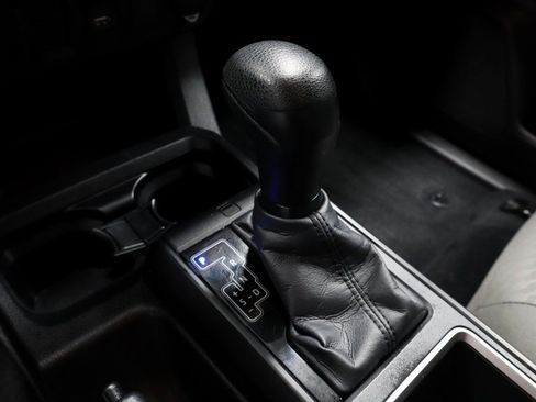 Used 2023 Toyota Tacoma SR image 31