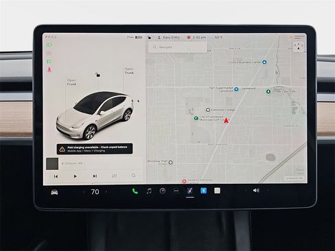 Used 2021 Tesla Model Y Long Range image 24