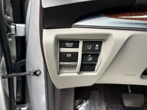 Used 2020 Acura MDX SH-AWD image 15