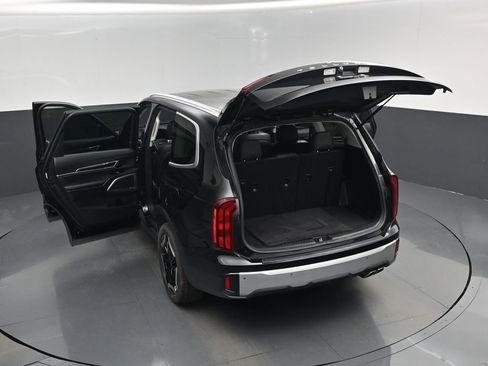 Certified 2024 Kia Telluride S w/ S Sunroof Package FWD image 30