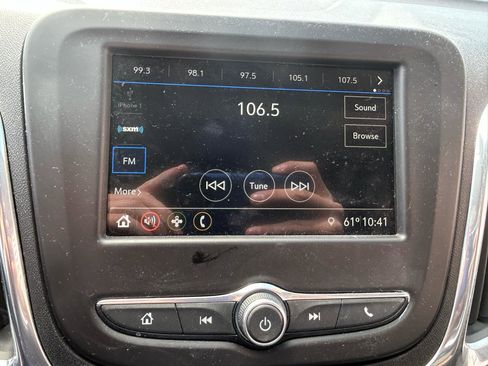 Used 2019 Chevrolet Equinox LT image 22