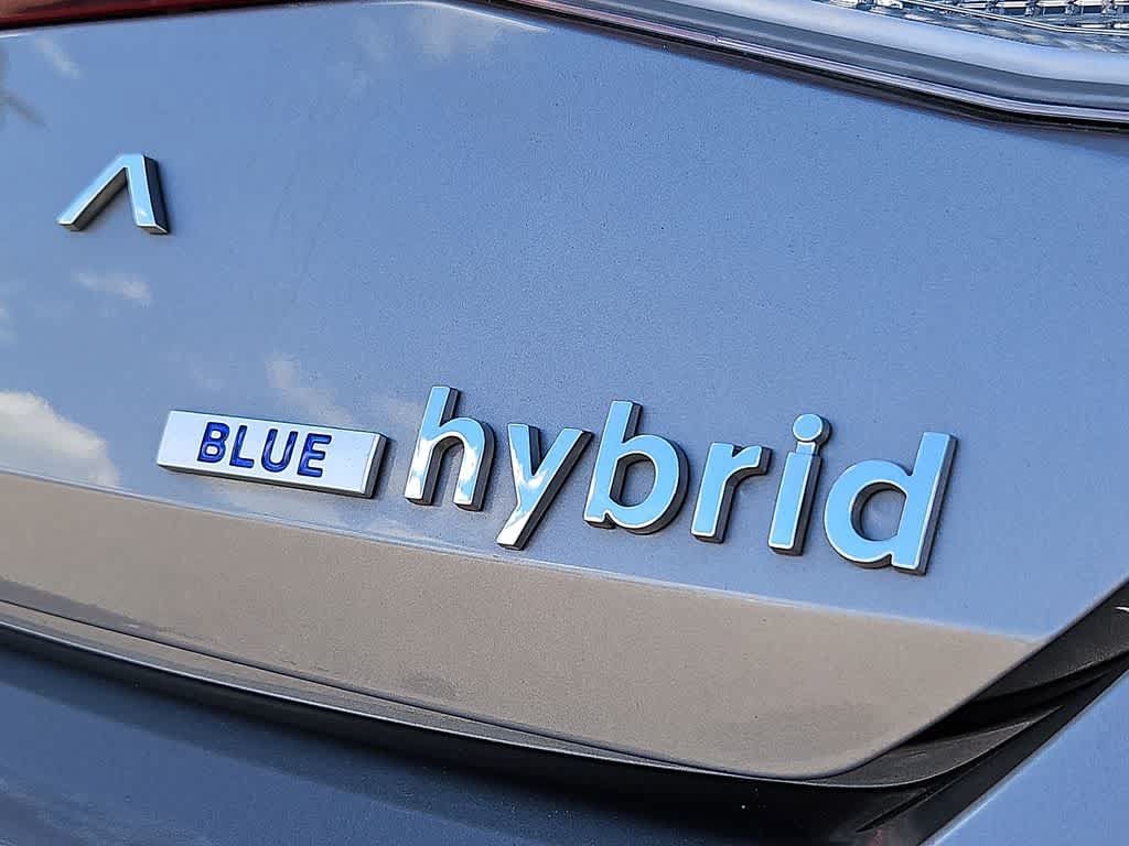 Used 2023 Hyundai Elantra Blue FWD image 31