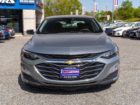 Used 2023 Chevrolet Malibu LT image 2
