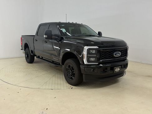 New 2026 Ford F250 XL w/ STX Appearance Package AWD/4WD image 7