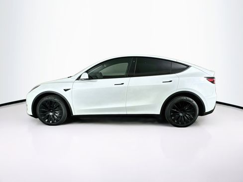 Used 2021 Tesla Model Y Long Range AWD/4WD image 4