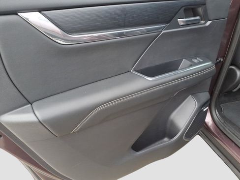 Used 2024 GMC Acadia Elevation image 15