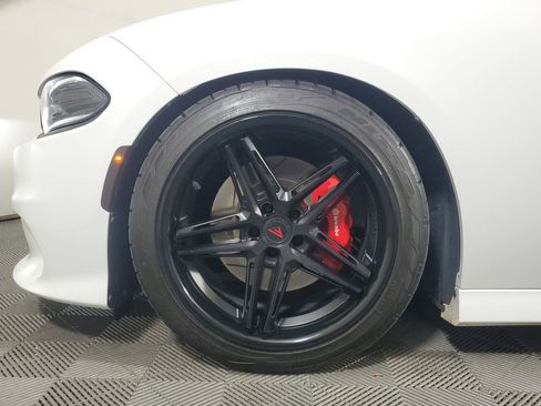 Used 2018 Dodge Charger R/T Scat Pack RWD image 6