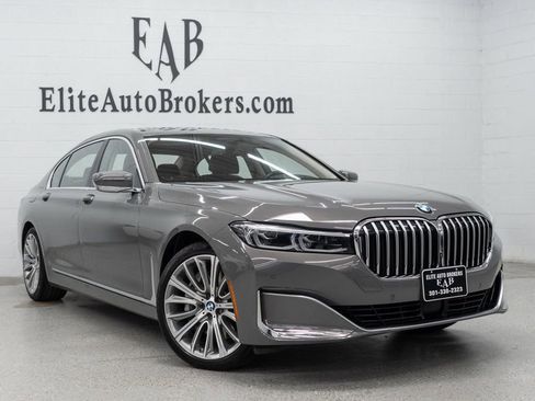 Used 2022 BMW 750i xDrive AWD/4WD image 55
