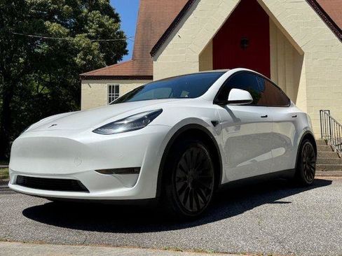 Used 2021 Tesla Model Y Long Range AWD/4WD image 13