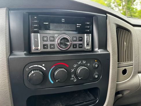 Used 2004 Dodge Ram 1500 Truck SLT RWD image 20