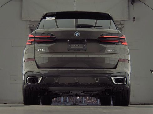 Used 2025 BMW X5 xDrive40i w/ Executive Package image 6