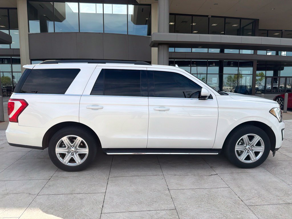 Used 2019 Ford Expedition XLT w/ Equipment Group 202A AWD/4WD image 7