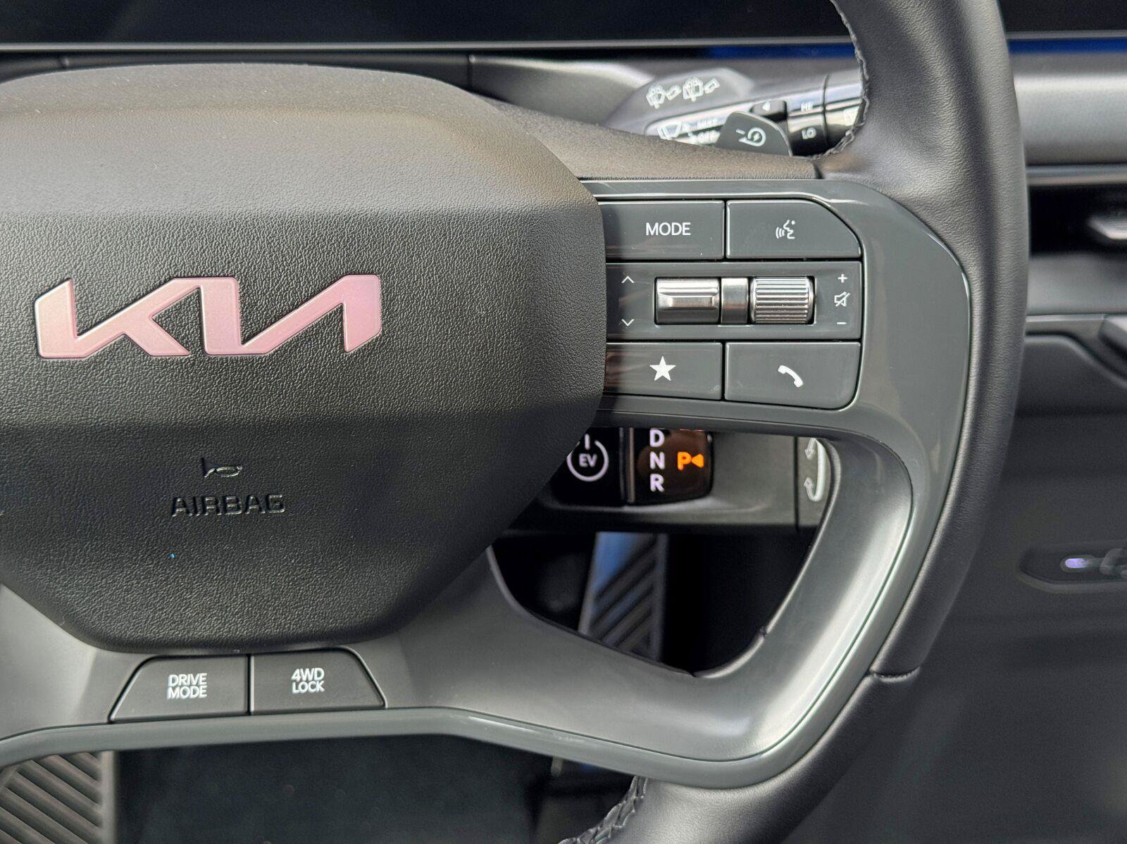 Used 2024 Kia EV9 GT-Line AWD/4WD image 24