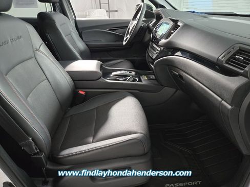 Certified 2024 Honda Passport Black Edition image 22