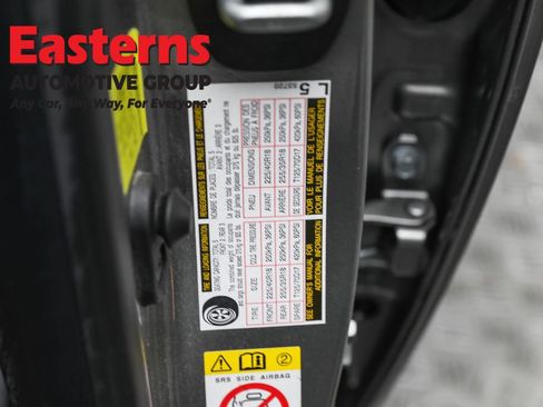 Used 2018 Lexus IS 300 F Sport w/ F Sport Package image 36