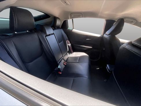 Used 2024 Toyota Prius XLE FWD image 18