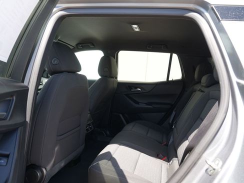 Used 2025 Chevrolet Equinox LT AWD/4WD image 18