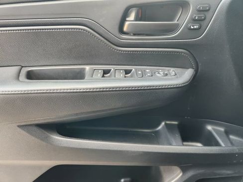 Used 2025 Honda Odyssey EX-L image 21