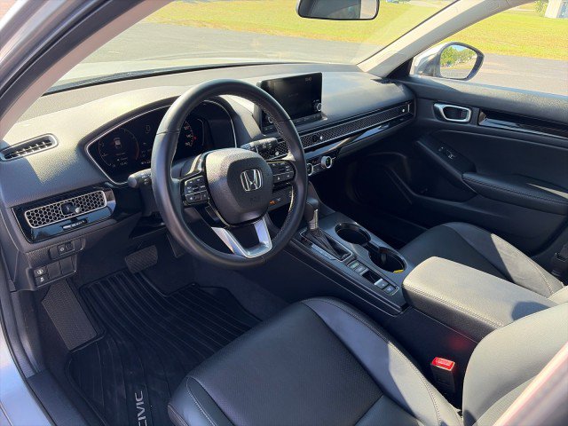 Used 2024 Honda Civic EX-L image 11