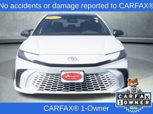 Used 2025 Toyota Camry XSE AWD/4WD image 2
