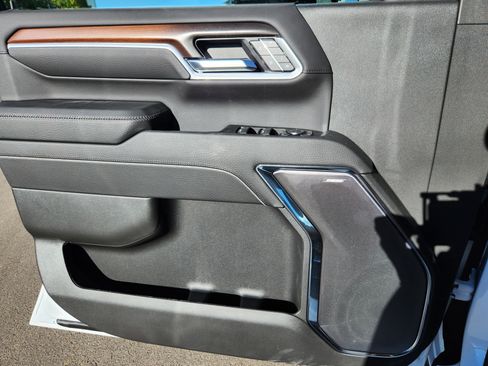 New 2026 GMC Sierra 2500 Denali w/ Denali Reserve Package image 6