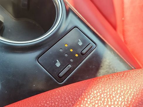 Used 2019 Toyota Camry XSE FWD image 18