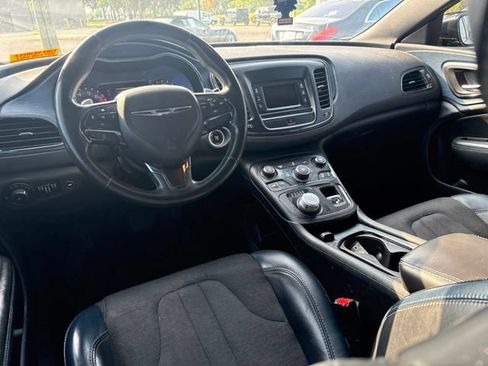 Used 2016 Chrysler 200 S FWD image 9
