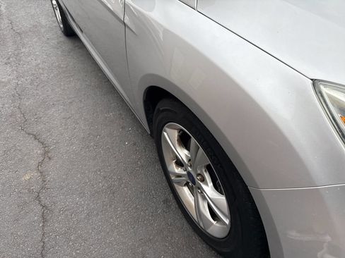 Used 2014 Ford Focus SE w/ SE Winter Package image 13