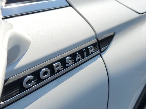 Used 2023 Lincoln Corsair FWD w/ Equipment Group 101A image 33