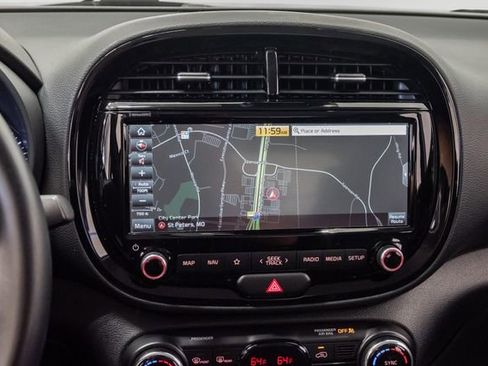 Used 2020 Kia Soul EX FWD image 16
