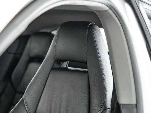 Used 2010 Porsche Panamera S RWD image 28
