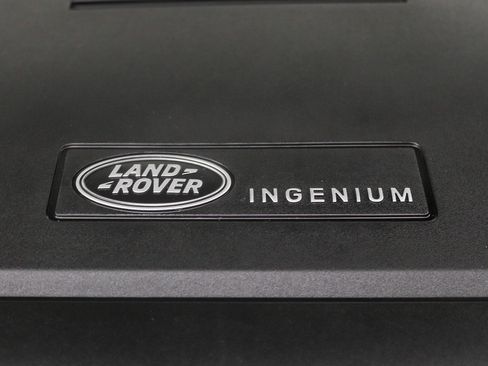 Used 2025 Land Rover Defender 110 S AWD/4WD image 30