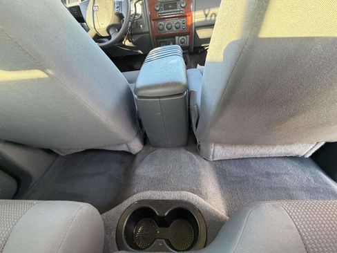 Used 2005 Dodge Dakota SLT image 21
