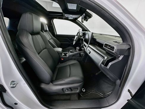 Used 2026 Toyota 4Runner Limited AWD/4WD image 29