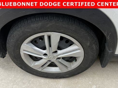 Used 2021 Nissan Kicks S FWD image 18